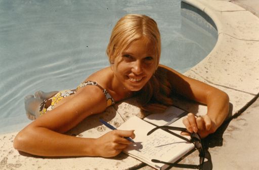 Evelyne Fox photo gallery thumbnail 31 of 53