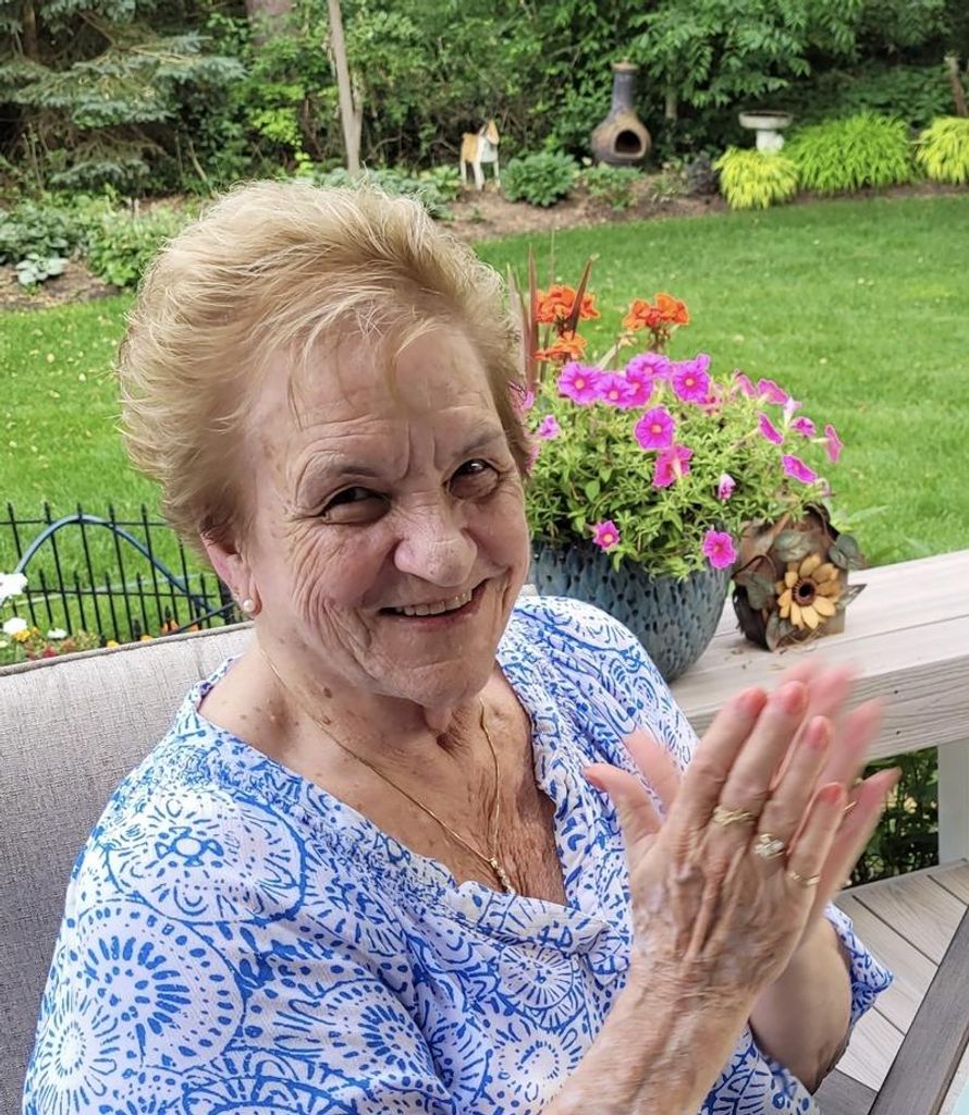 Mary Jo Metz Profile Photo