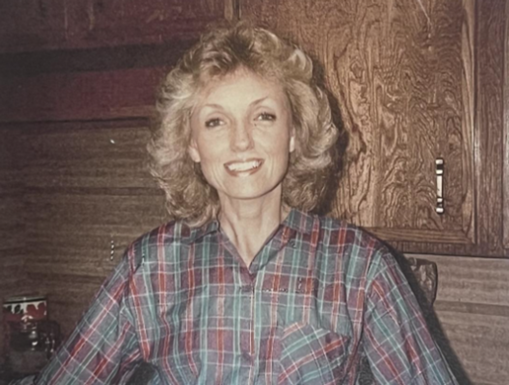 Lynda Simmons Profile Photo