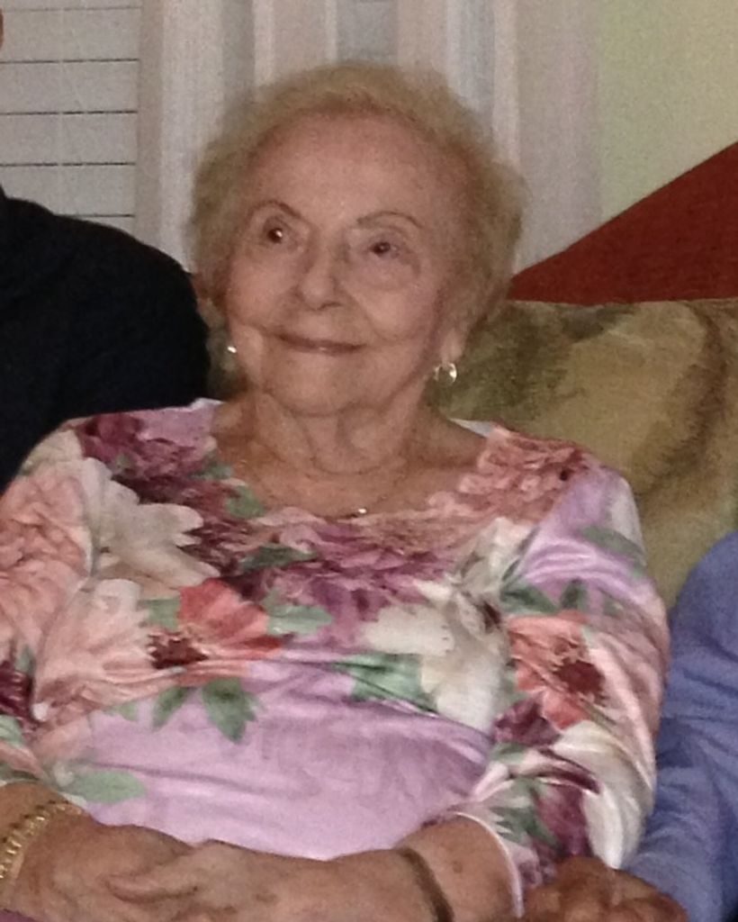 Maria Yolanda Daboub Profile Photo