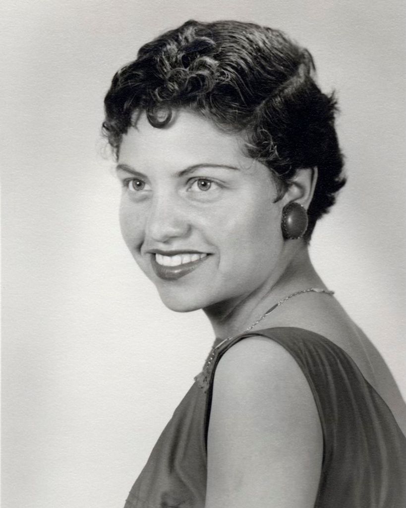 Luciana Leyva Profile Photo