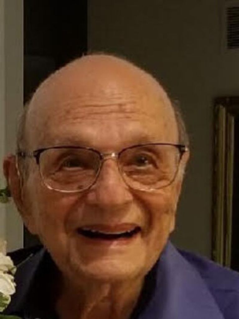 Manuel Nowick Profile Photo