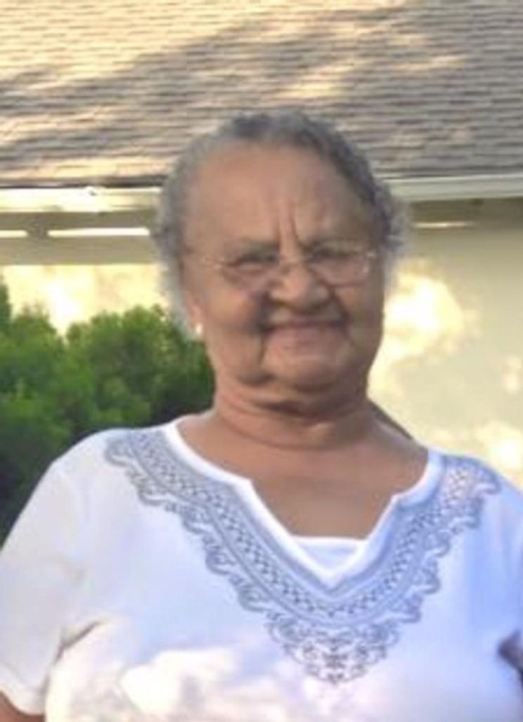 Elaine Copes Profile Photo