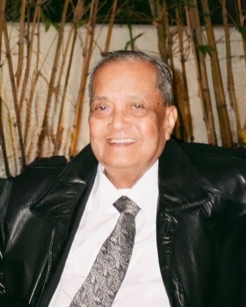 Rosendo Francisco, Jr. Profile Photo