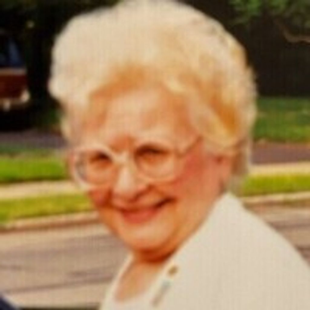 Gloria "Nadine" Putorti