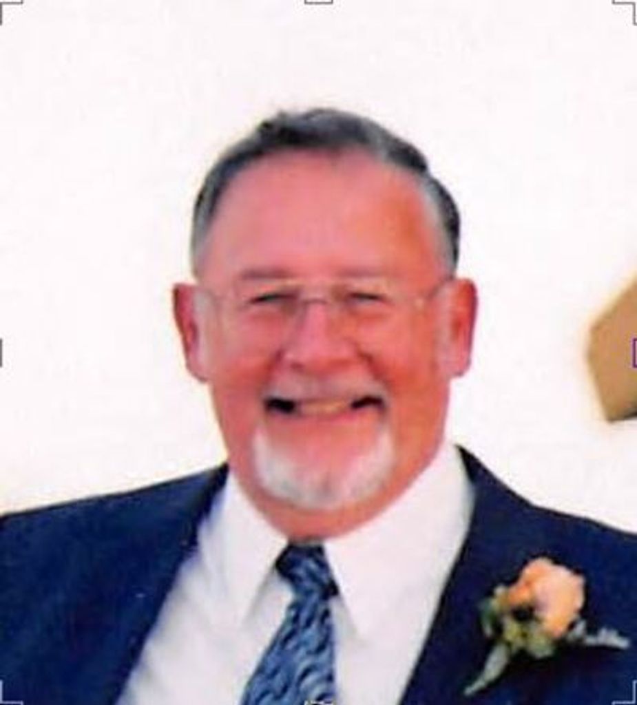 Robert "Bob" Schuster Profile Photo