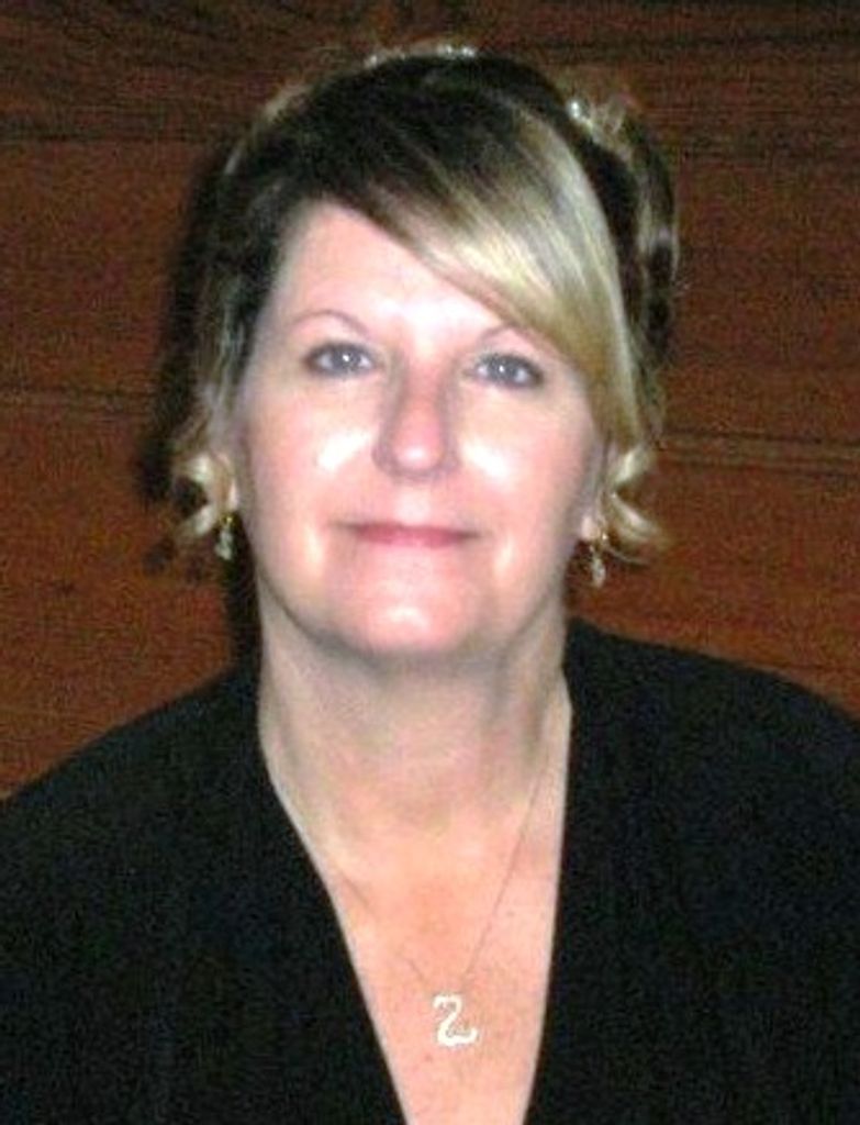 Riesbeck, Julia Kay