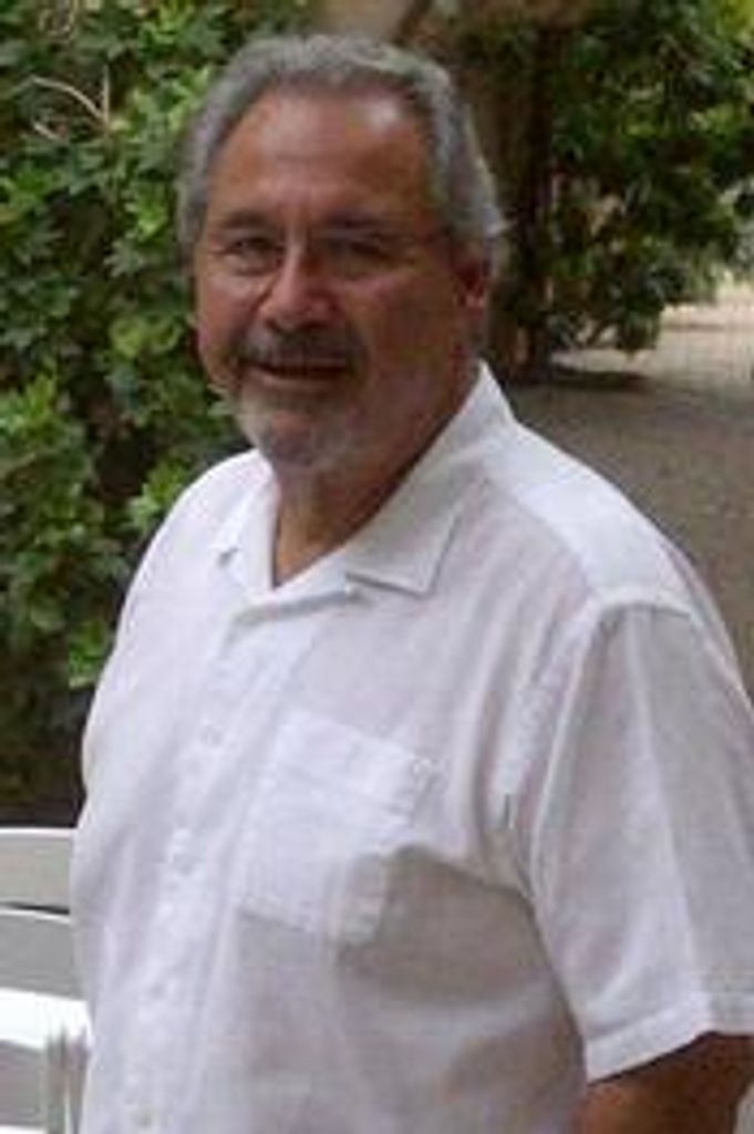 Robert "Bob" Montoya