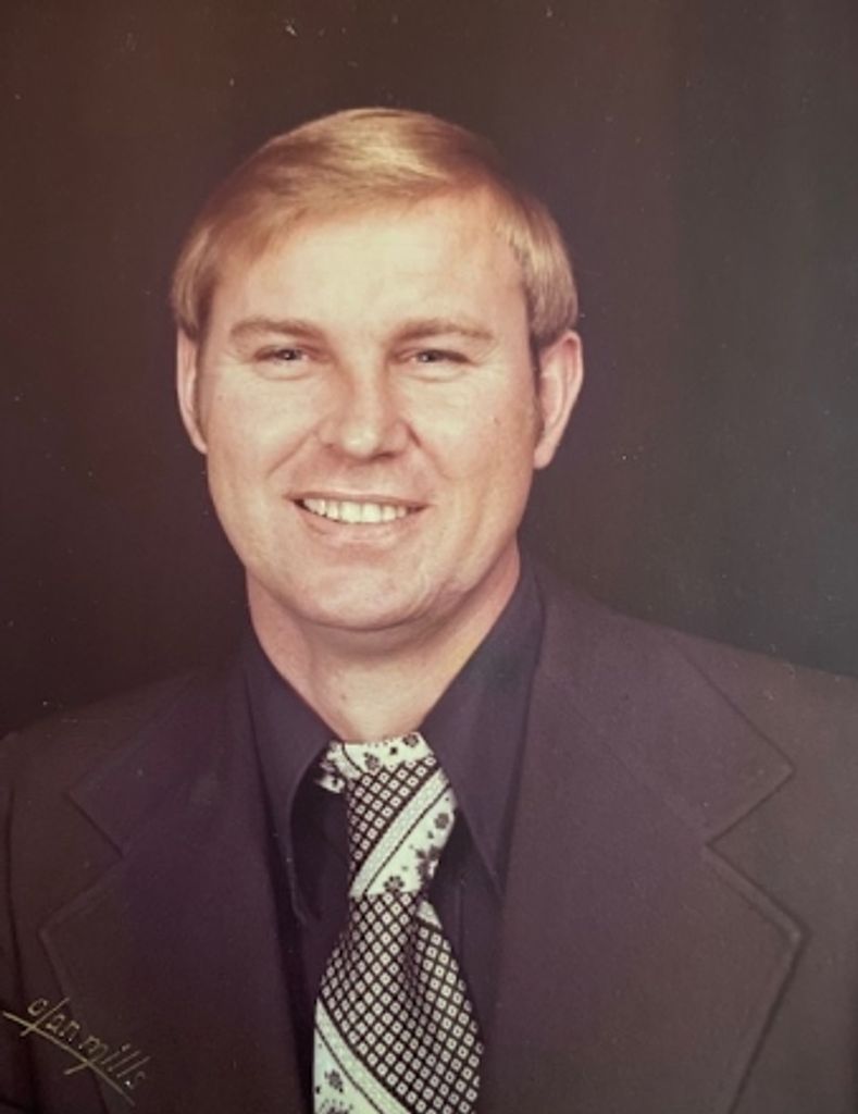 Royce Lee Lowman Profile Photo