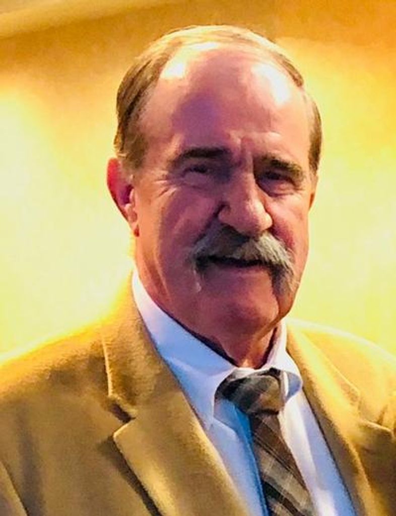 Robert Ciszek Profile Photo