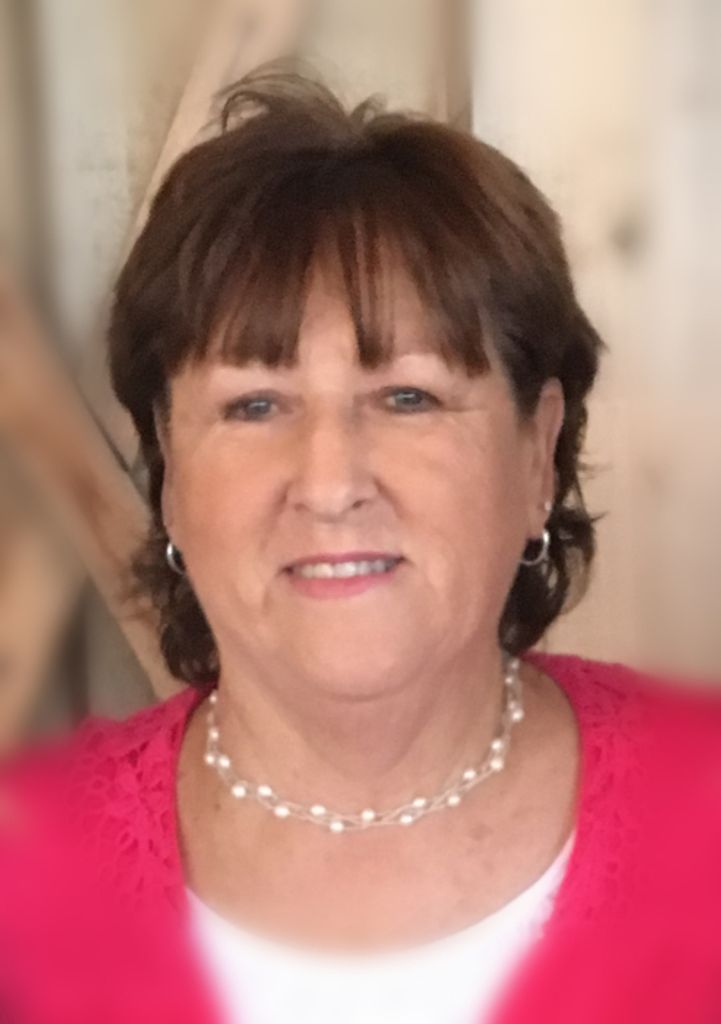 Linda (Brooks)  Hall