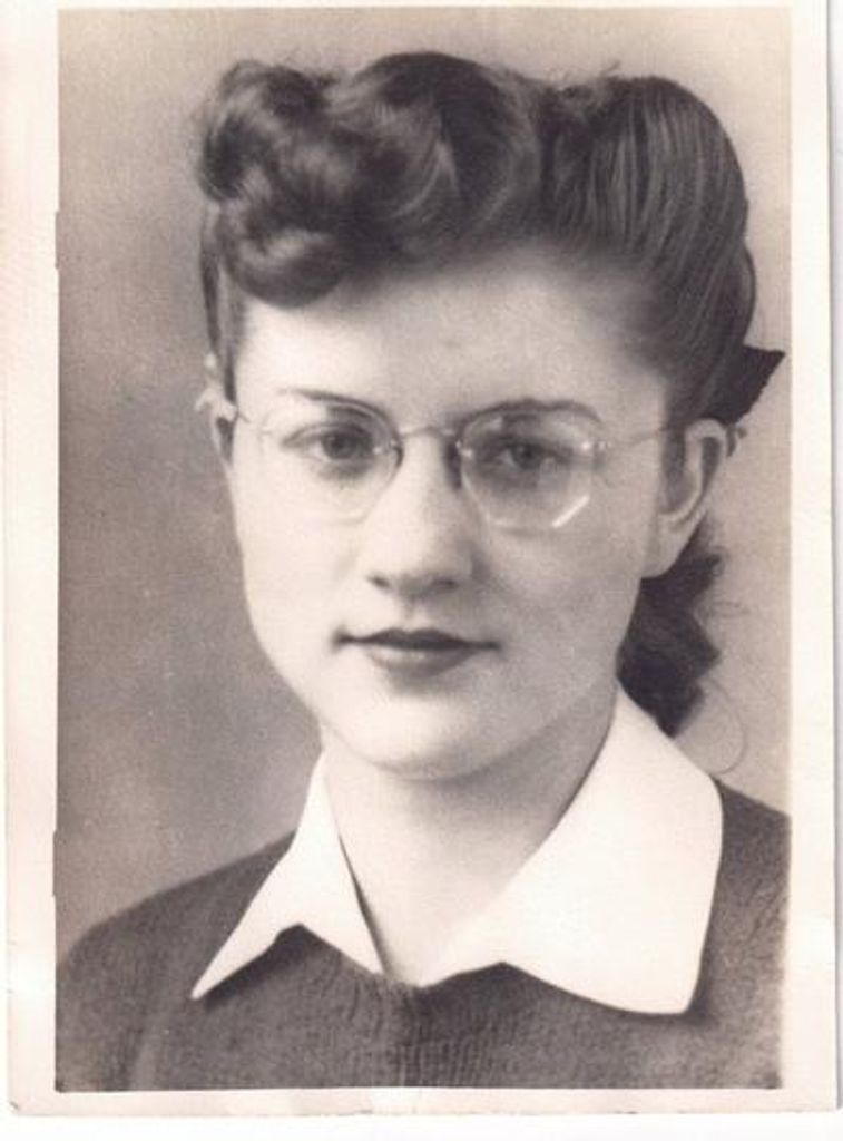 Helen Louise Hartog Profile Photo