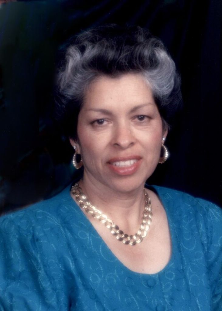 Olivia (Torres)  Walker Profile Photo