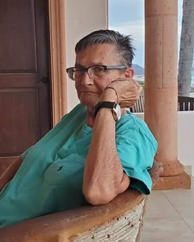 Julie Selders Profile Photo