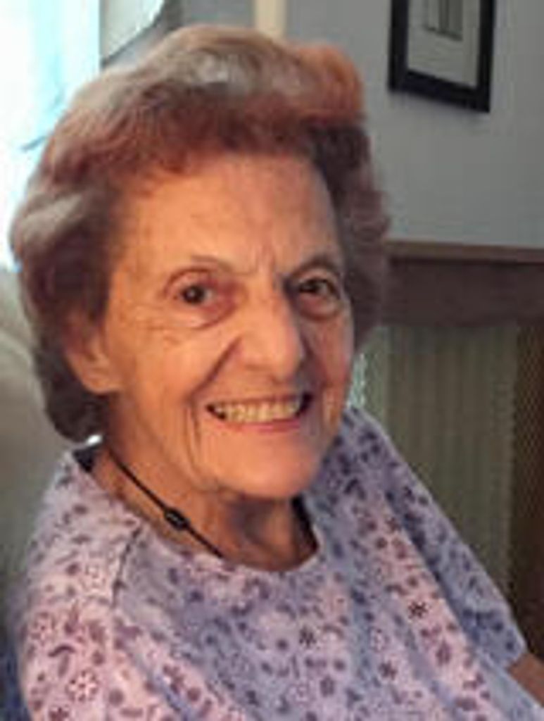Eva Dwyer Profile Photo