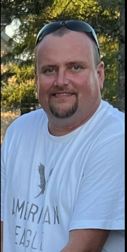Derick Michael Ward Profile Photo