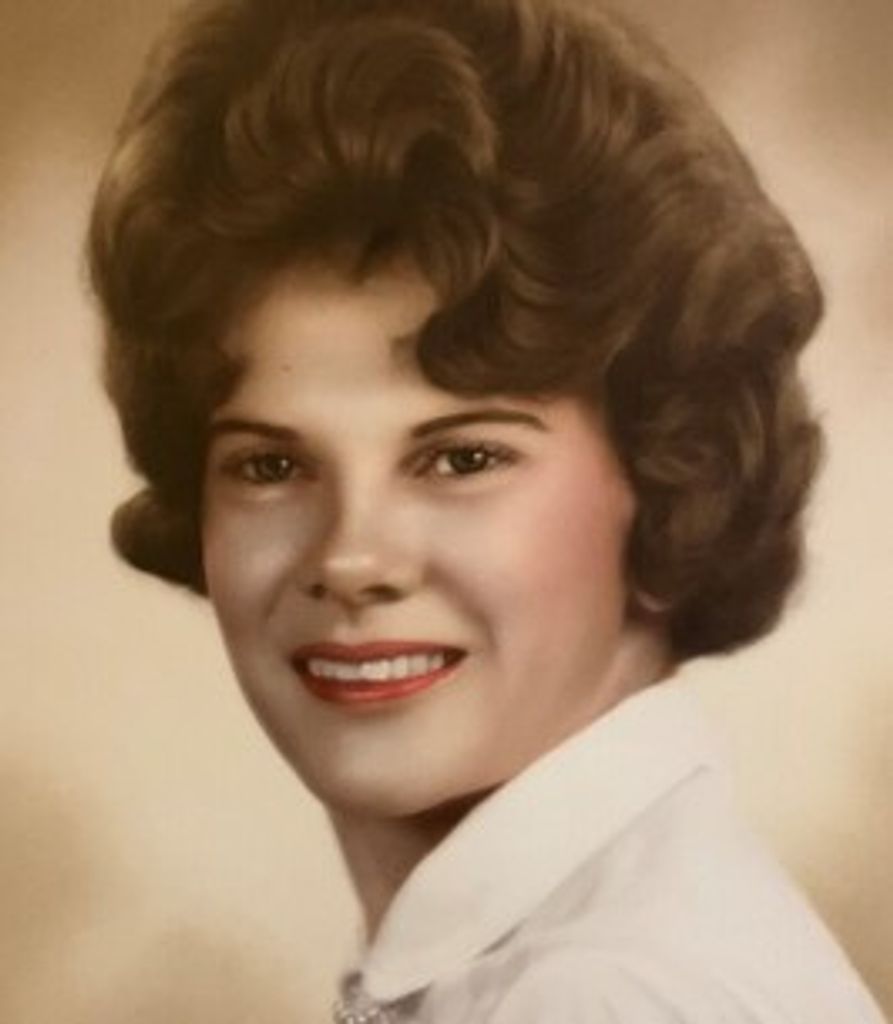 Marie Holmes Profile Photo