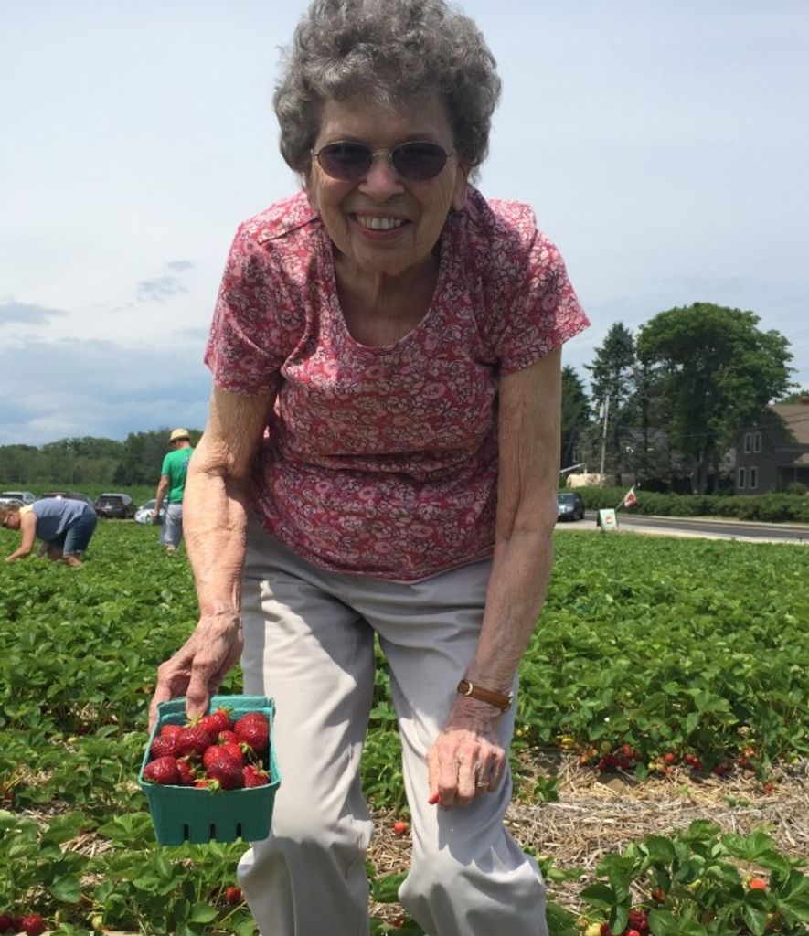 Elaine B. Robinson Profile Photo