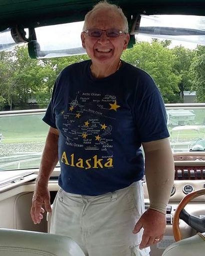 Warren E. Snyder's obituary image