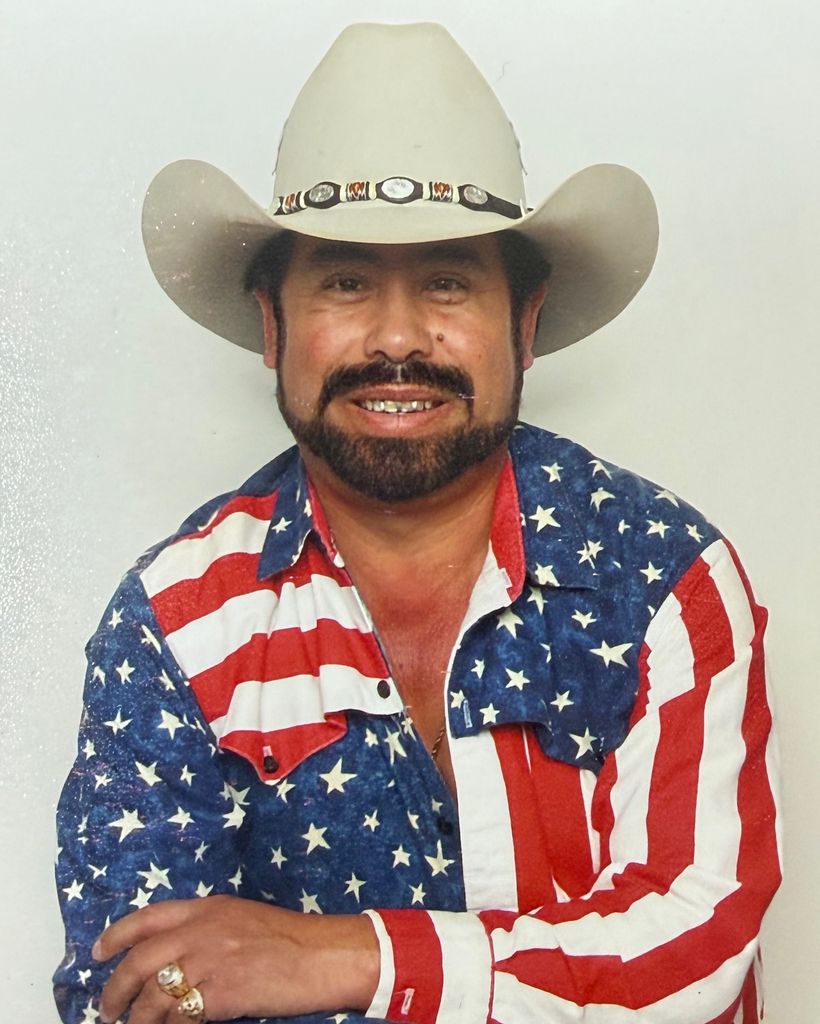 Mario Solis Profile Photo