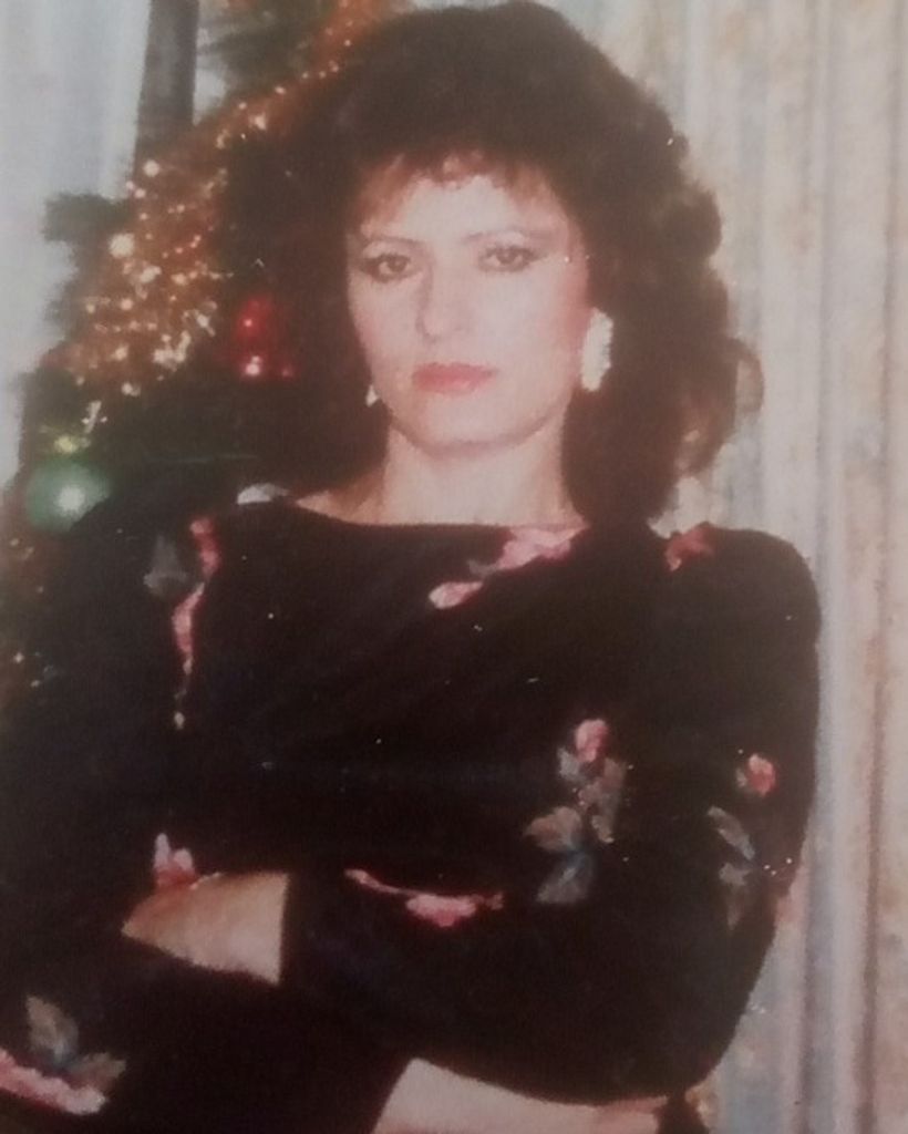 Eleni "Helen" Kaffenzakis Profile Photo