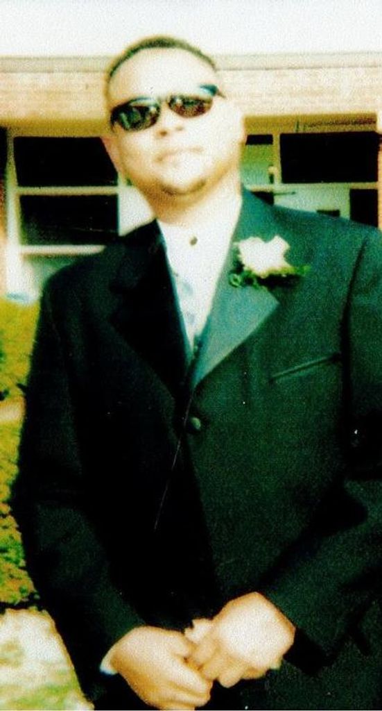 Roddell Wilford Dixon Jr. Profile Photo