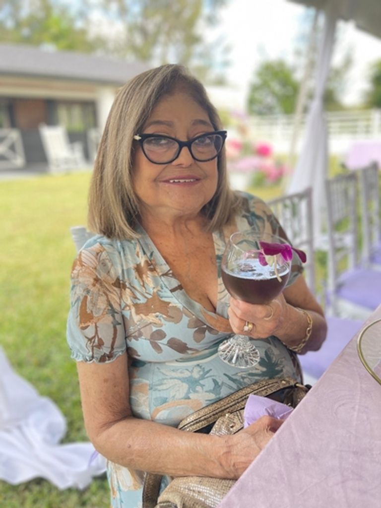 Yvette Margarita Vazquez Profile Photo