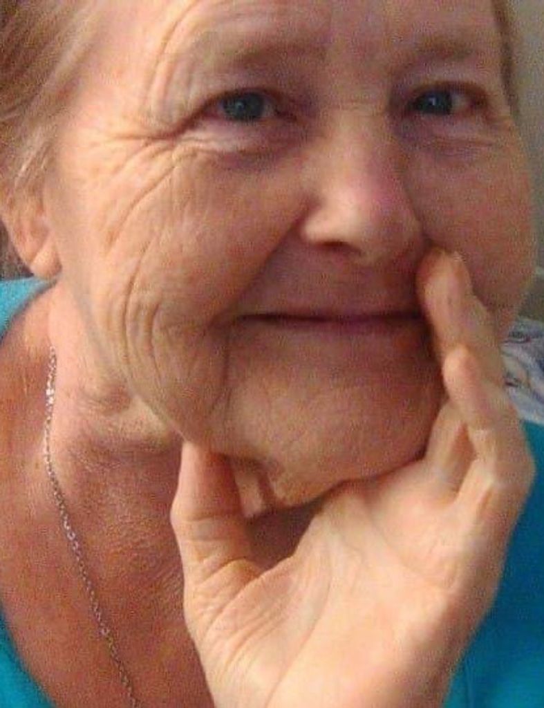Beverly Sue (Ewing)  Molihan Profile Photo