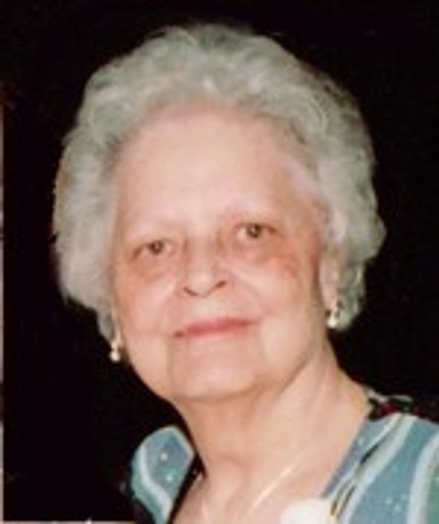 Betty M Davenport