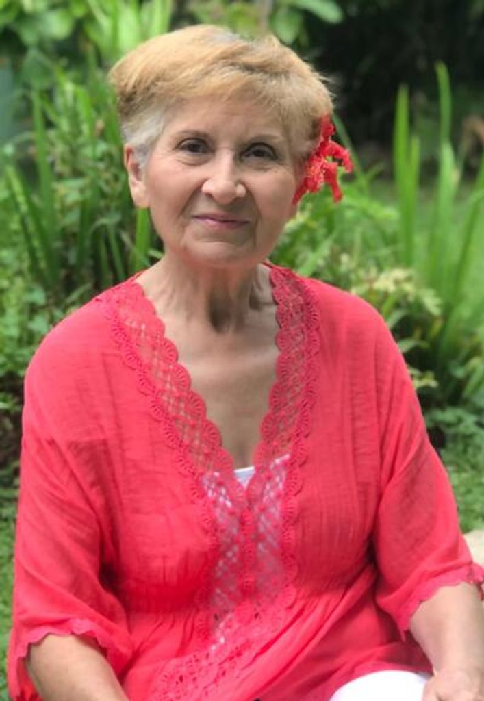 Luz M. Zambrano Profile Photo