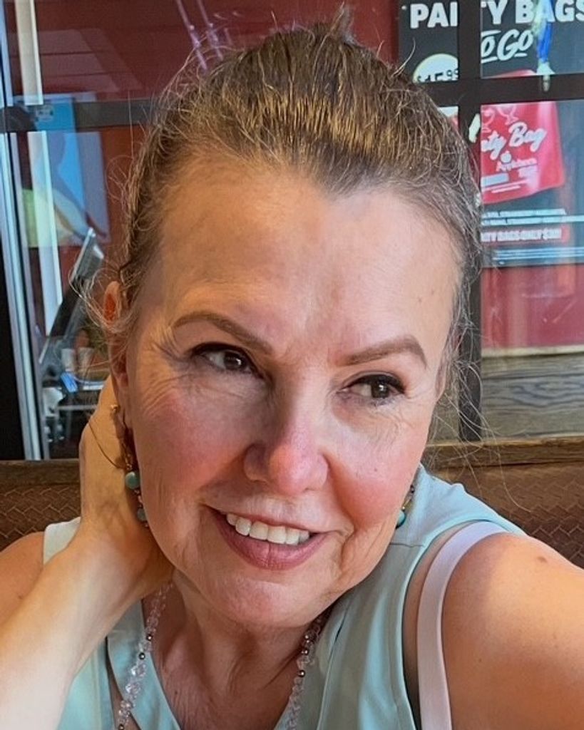 Nancy Mendez Holland Profile Photo