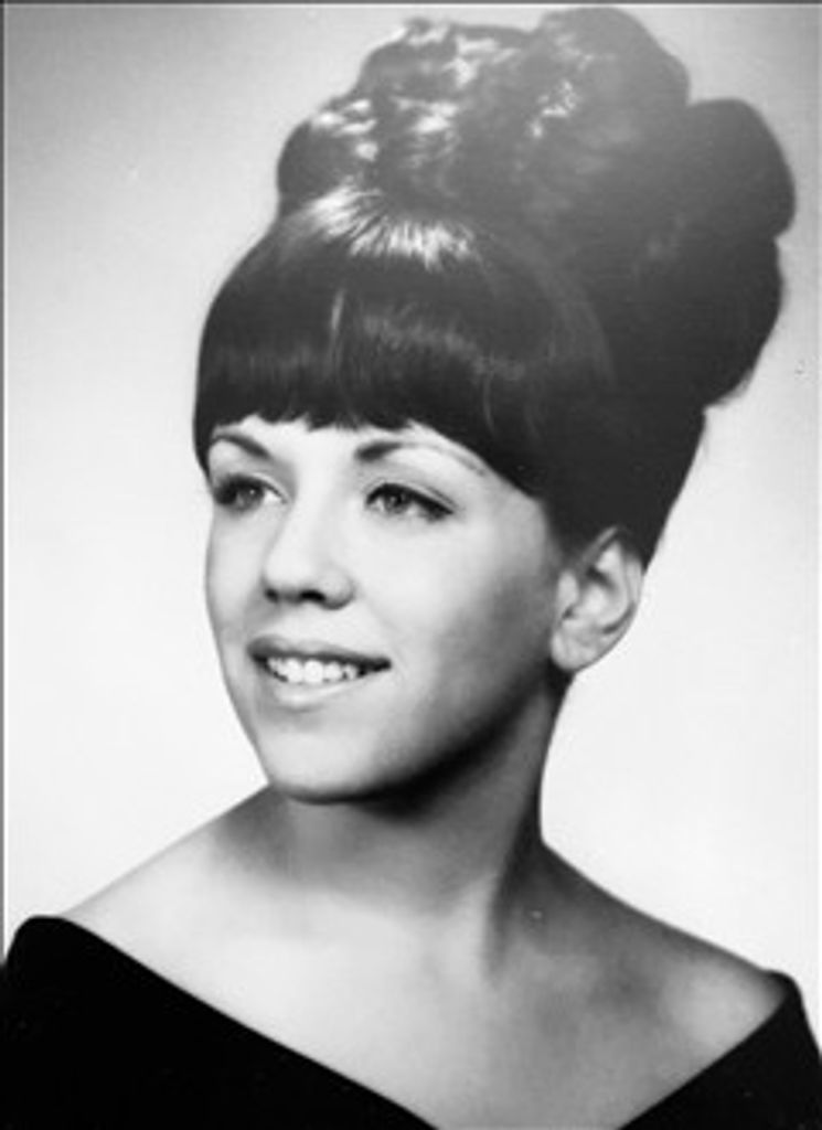 Roslyn Sue Foessett Profile Photo