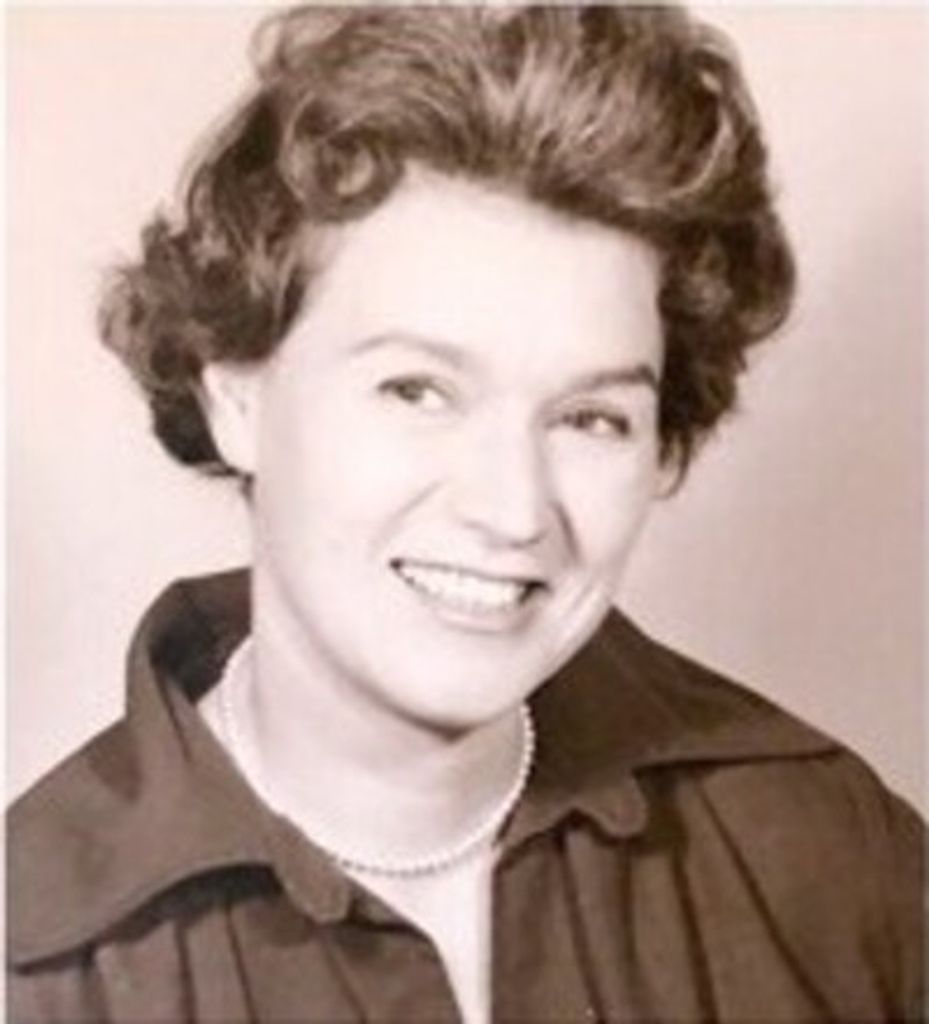 Stella Demayo Profile Photo