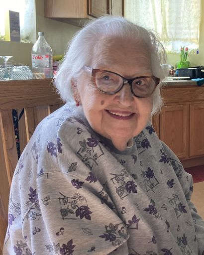Ruth Marion Hoyer's obituary image