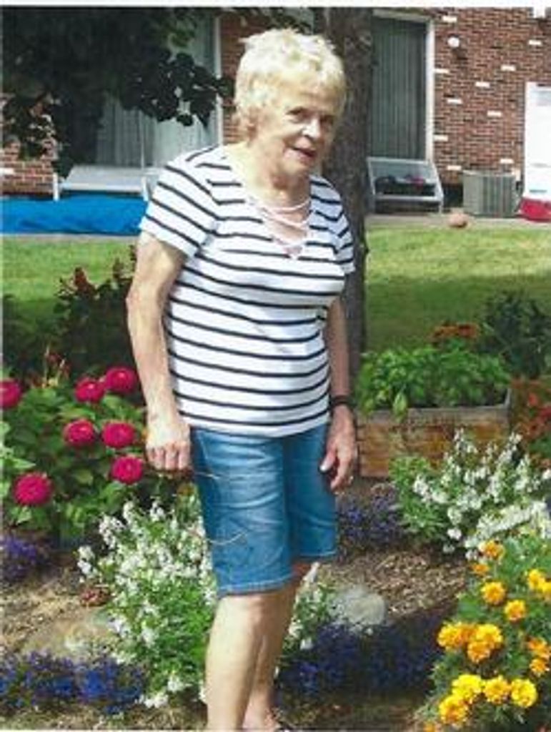 Louise Ann Remick Profile Photo