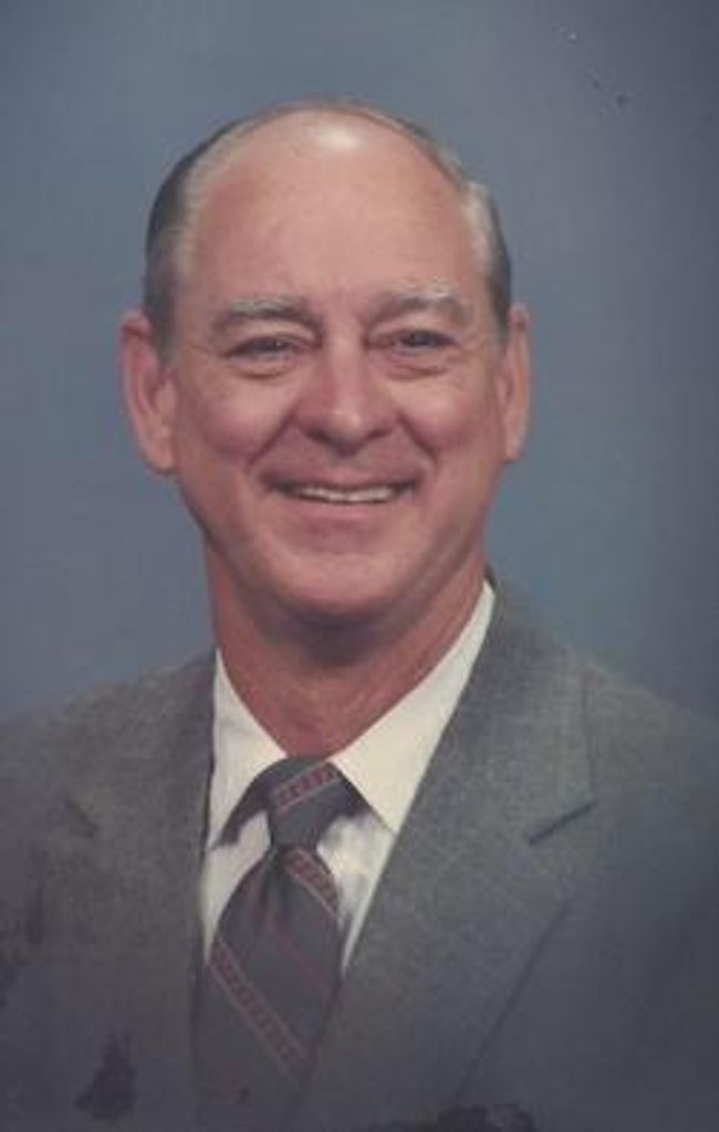 Morris D Lake