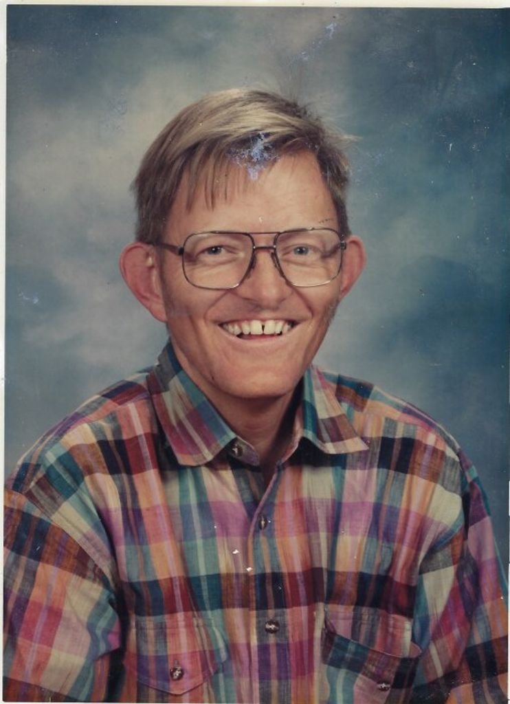 Mark D Wallis