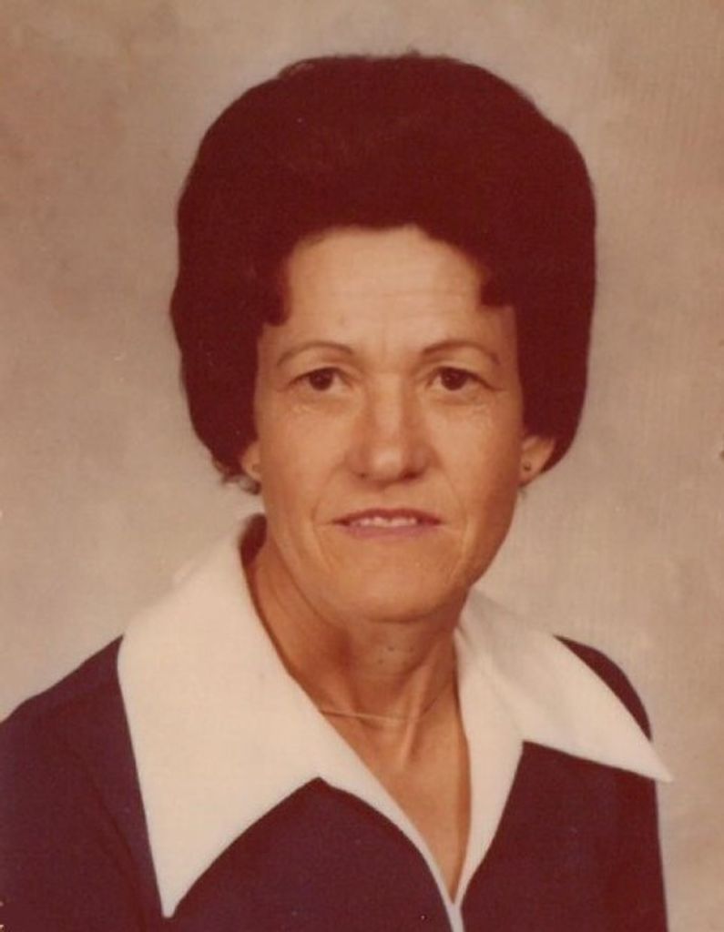 Lola Owens Profile Photo