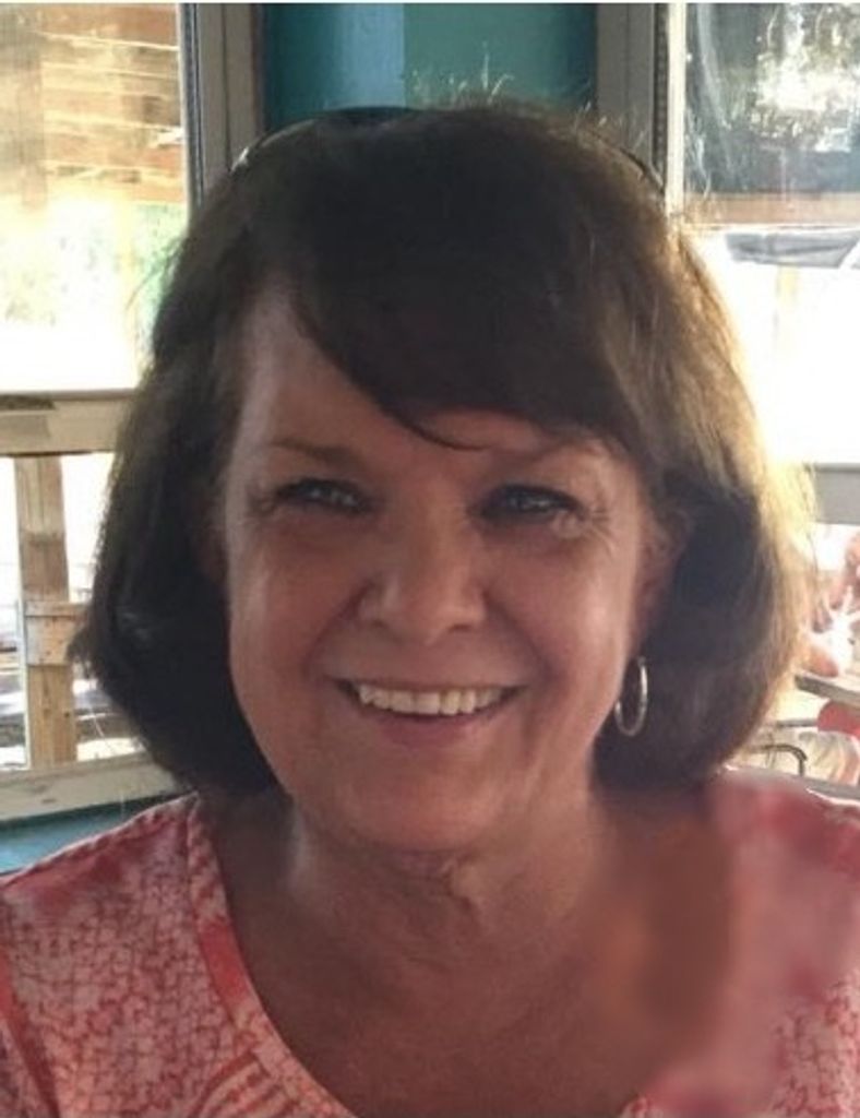 Pamela (Lindsey)  Mccullough