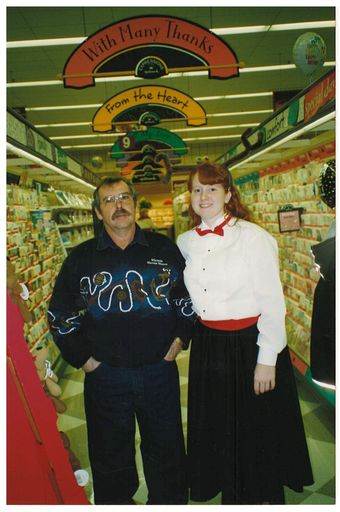 Gary L. Hall photo gallery thumbnail 150 of 354