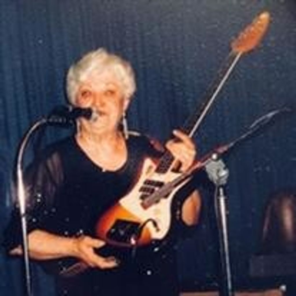 Eleanor J Carroll