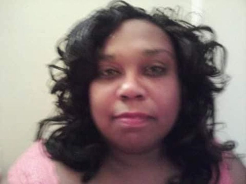 Mrs. Gloria Evette Wade