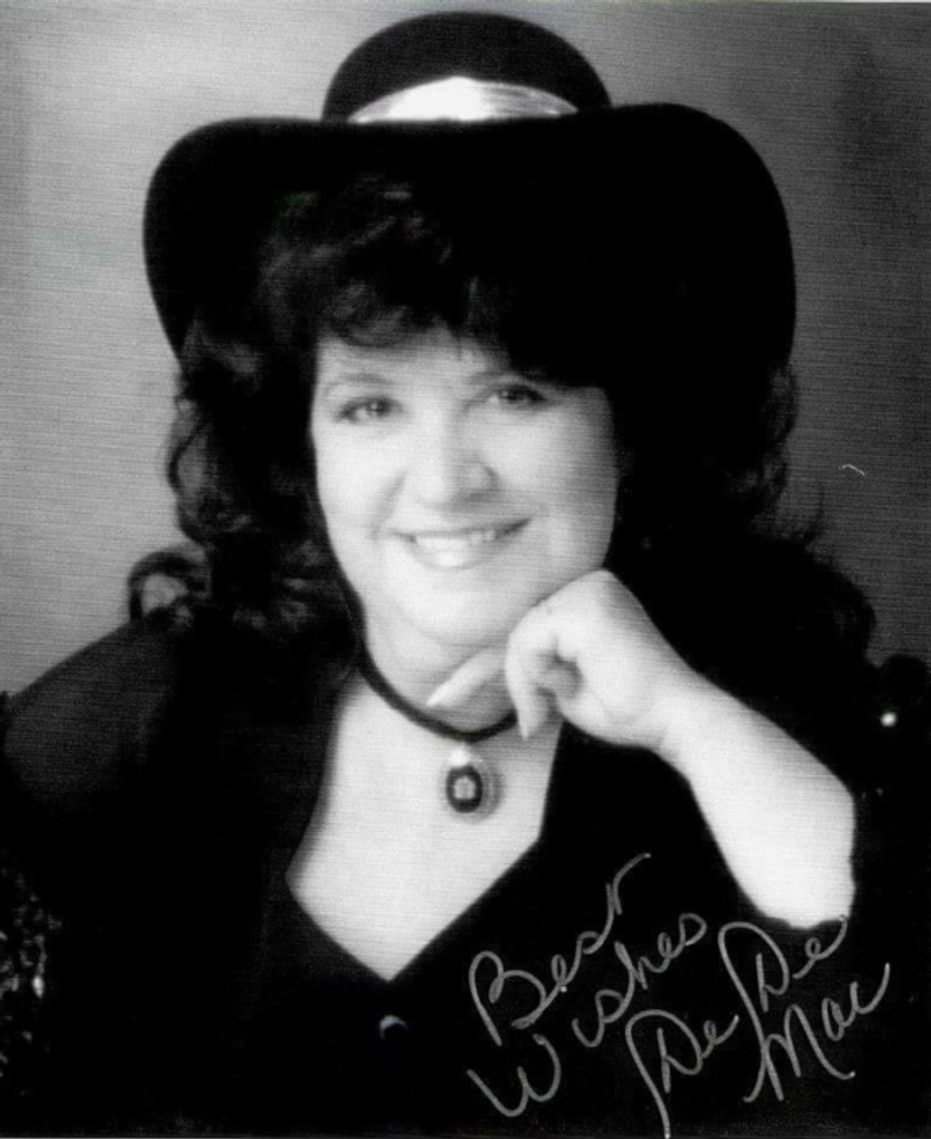 Donna "Dede" Darlene Mcglothlin