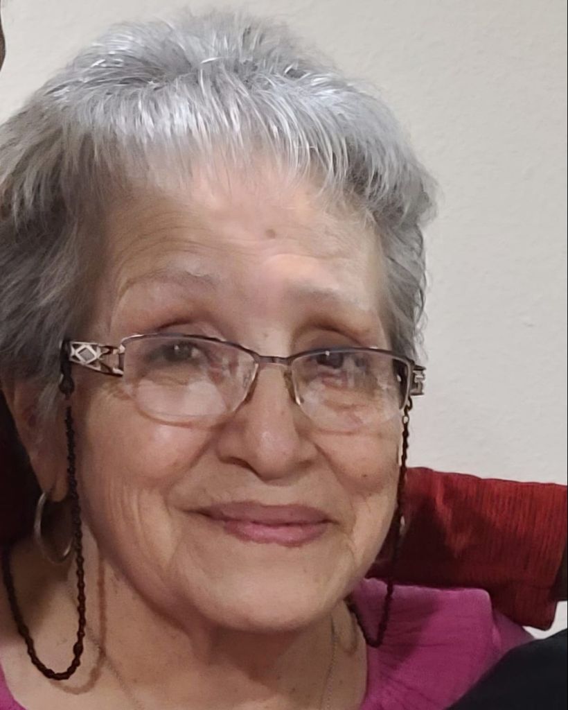 Hermelinda "Linda" Valencia Elizalde