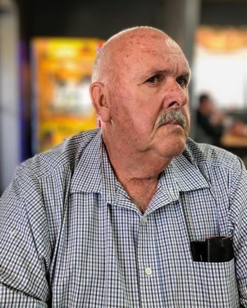 Robert "Bob" William Blakley