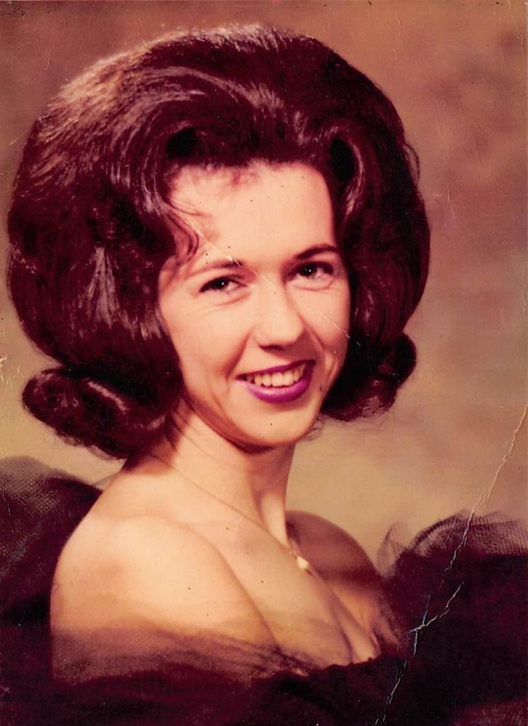 Ann Carolyn Lee Profile Photo