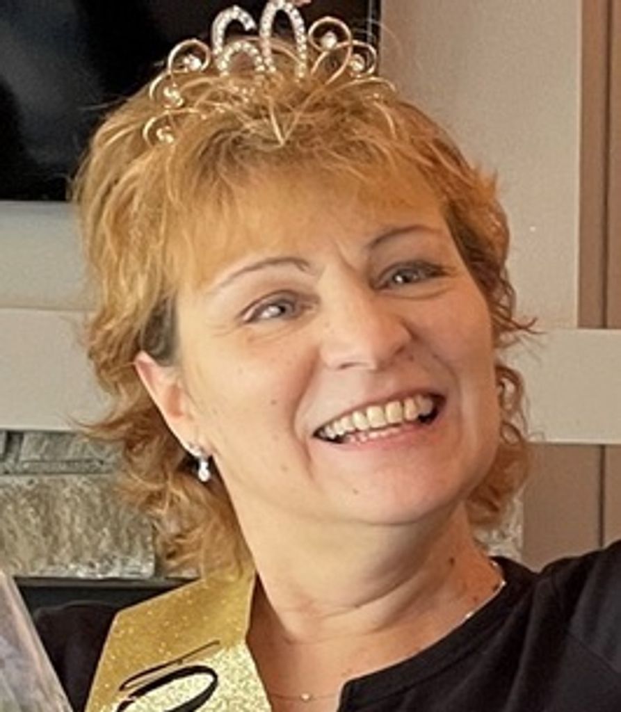 Marianne  Pia