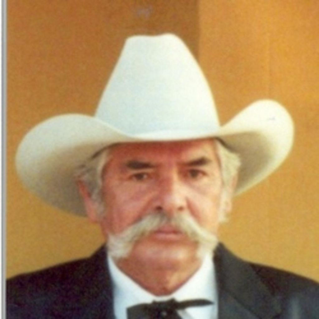 Manuel Flores