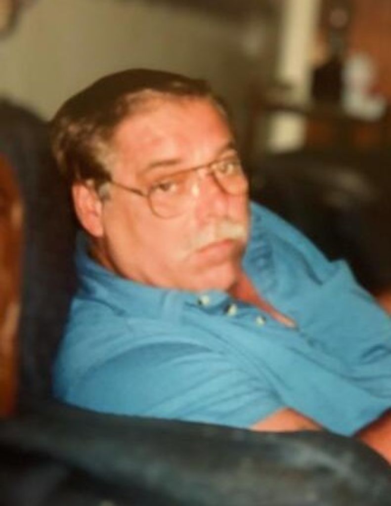 Frank J. "Johnnie" Scarberry Profile Photo