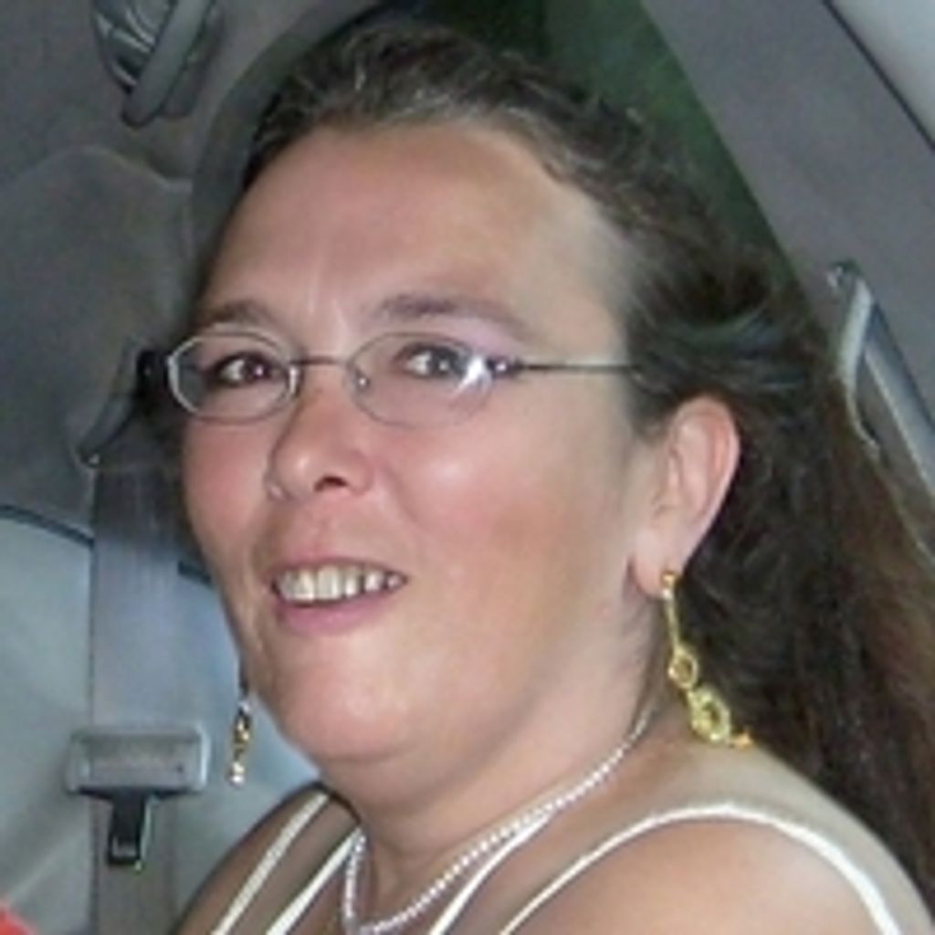 Tina Maria Sharron Profile Photo